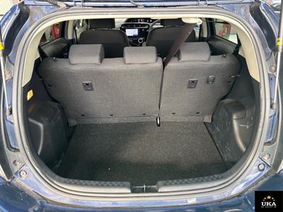 2018 Toyota Aqua - Thumbnail