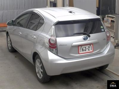 2012 Toyota Aqua - Thumbnail
