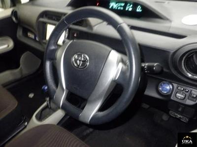 2012 Toyota Aqua - Thumbnail