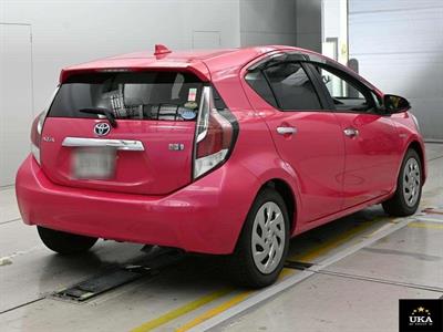 2016 Toyota Aqua - Thumbnail