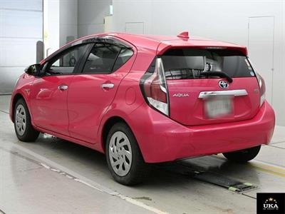 2016 Toyota Aqua - Thumbnail