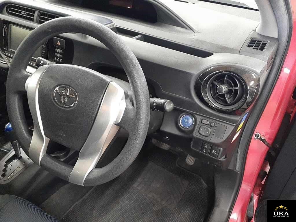 2016 Toyota Aqua