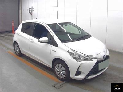 2017 Toyota Vitz