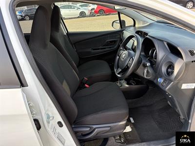 2017 Toyota Vitz - Thumbnail