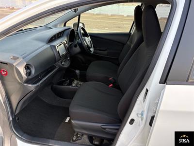 2017 Toyota Vitz - Thumbnail