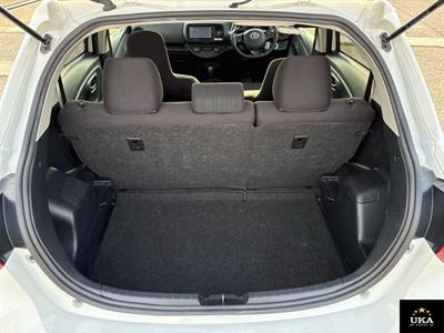 2017 Toyota Vitz - Thumbnail