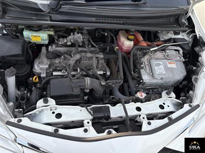 2017 Toyota Vitz - Thumbnail