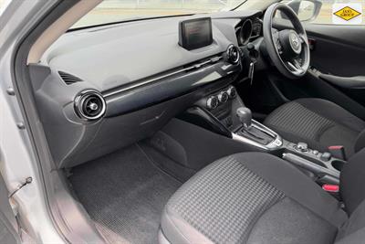 2017 Mazda Demio - Thumbnail