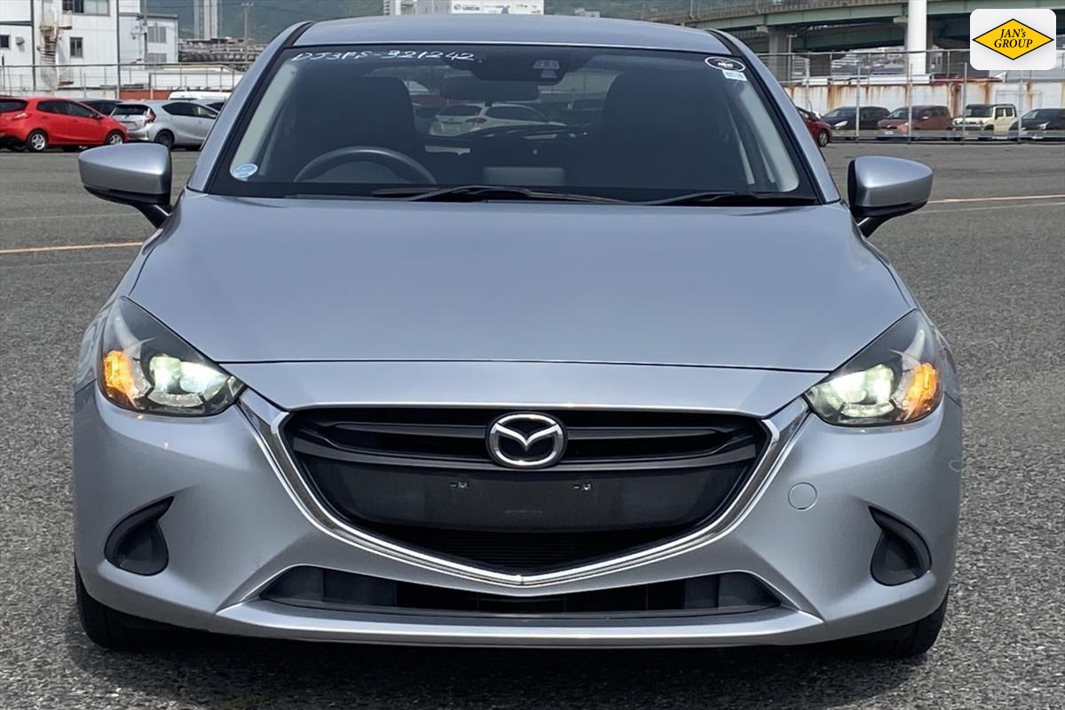 2017 Mazda Demio