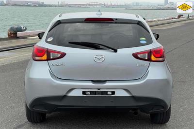 2017 Mazda Demio - Thumbnail