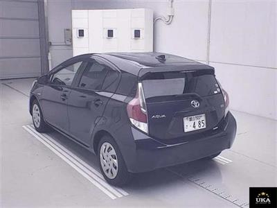 2016 Toyota Aqua - Thumbnail