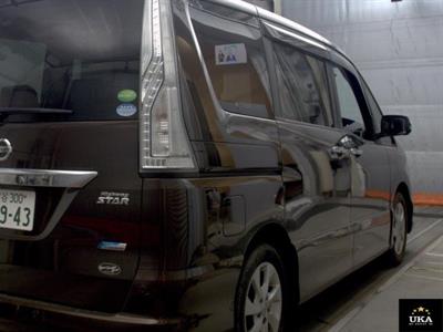 2015 Nissan Serena - Thumbnail