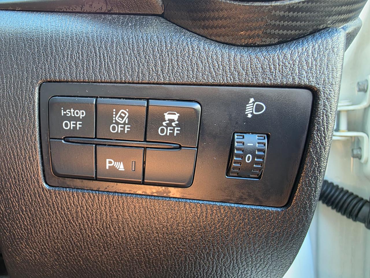 2019 Mazda Demio