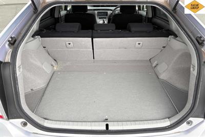 2014 Toyota Prius - Thumbnail