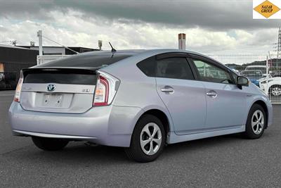 2014 Toyota Prius - Thumbnail