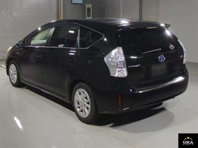 2013 Toyota Prius - Thumbnail