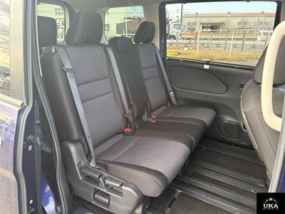 2019 Nissan Serena - Thumbnail