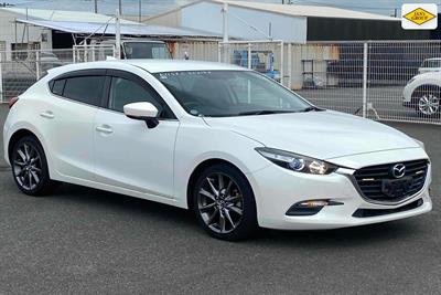 2016 Mazda Axela