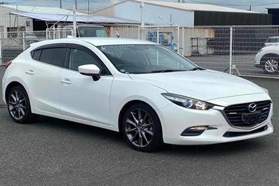 2016 Mazda Axela