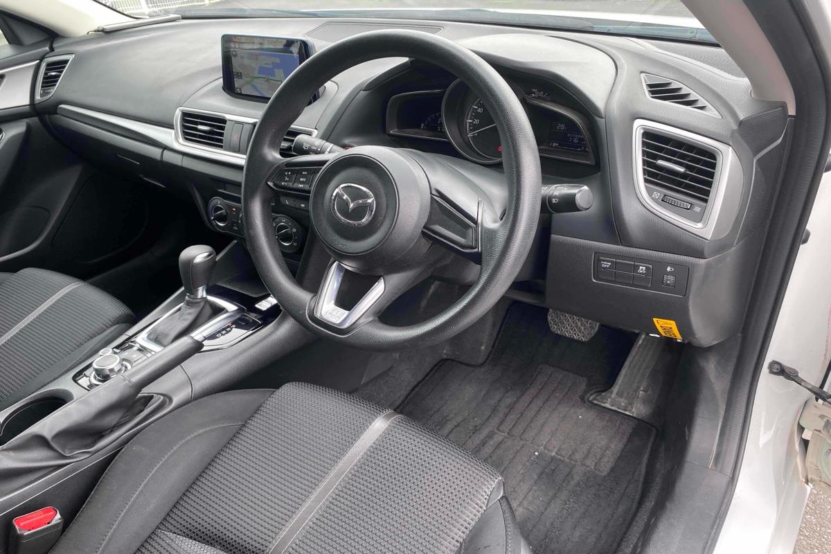 2016 Mazda Axela
