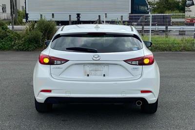 2016 Mazda Axela - Thumbnail
