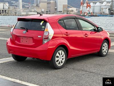 2013 Toyota Aqua - Thumbnail