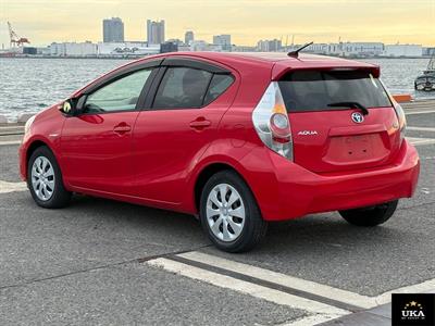 2013 Toyota Aqua - Thumbnail