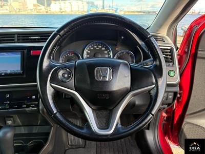 2015 Honda Grace - Thumbnail