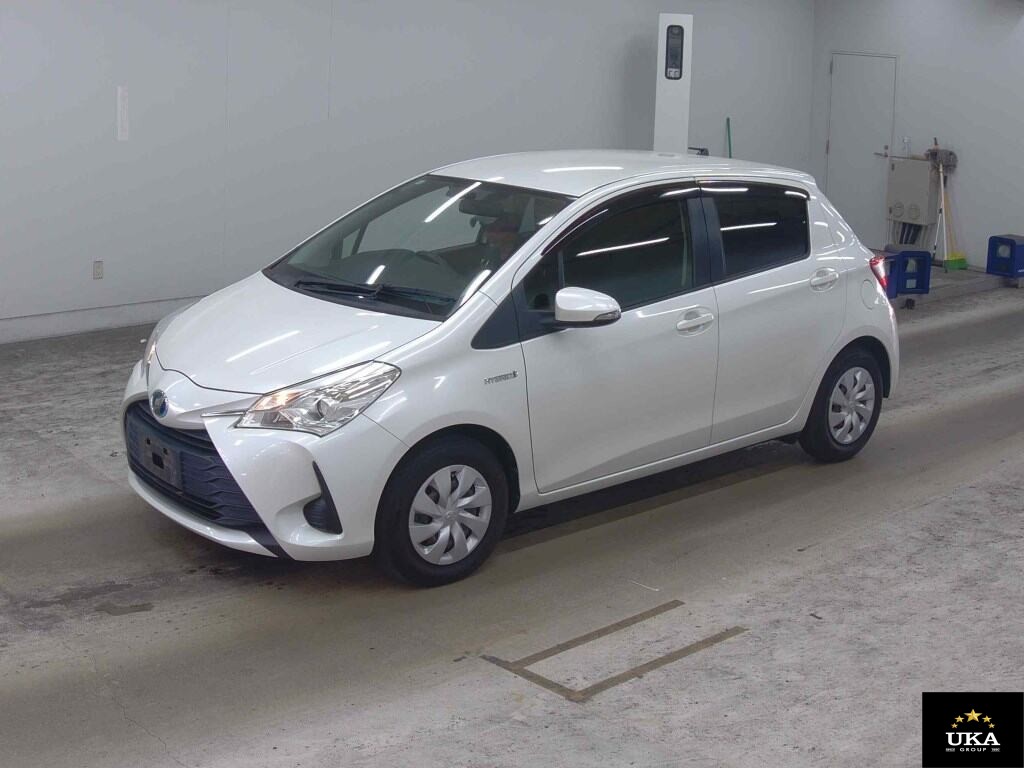 2017 Toyota Vitz