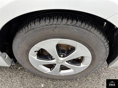 2015 Toyota Prius - Thumbnail
