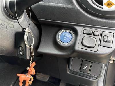 2014 Toyota Aqua - Thumbnail