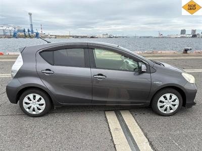 2014 Toyota Aqua - Thumbnail
