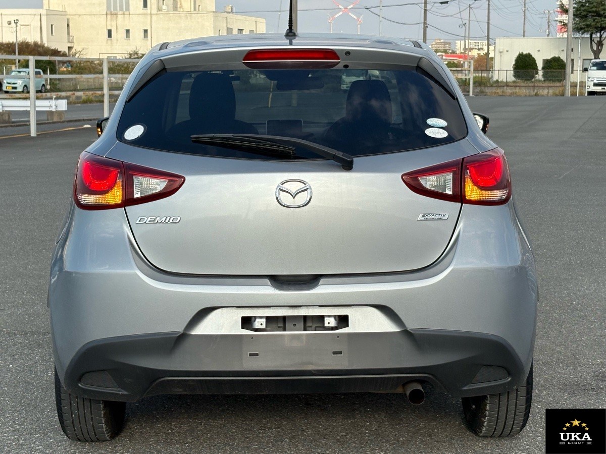 2016 Mazda Demio