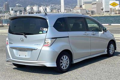2013 Honda Freed - Thumbnail