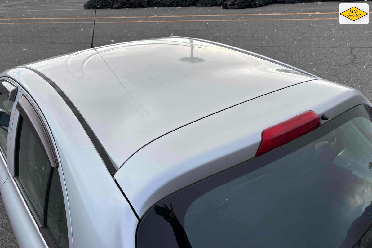 2016 Nissan March
