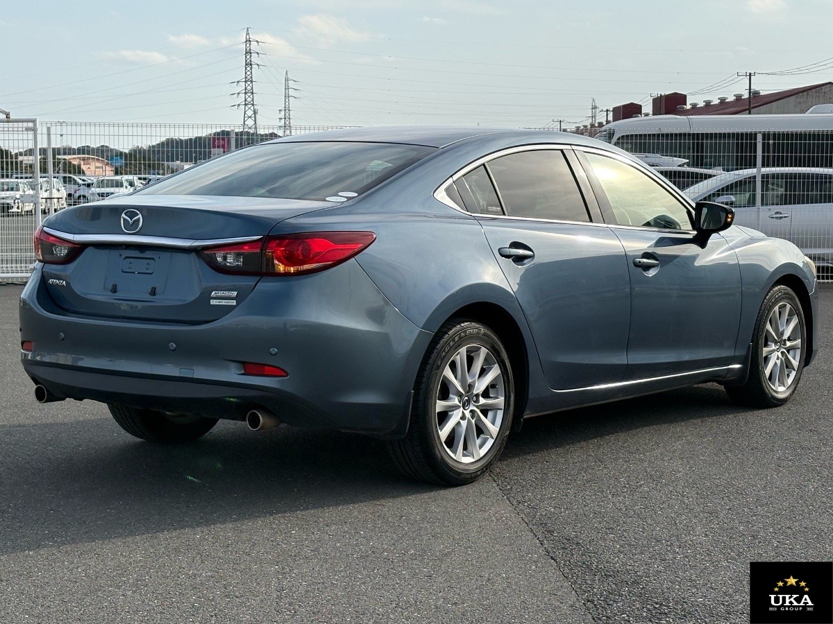 2013 Mazda Atenza