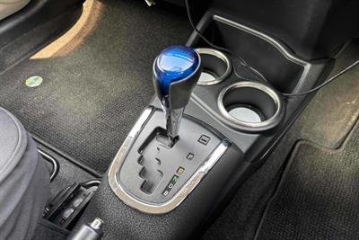 2012 Toyota Aqua - Thumbnail