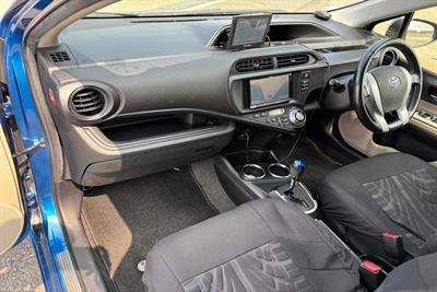 2012 Toyota Aqua - Thumbnail