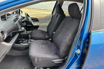 2012 Toyota Aqua - Thumbnail
