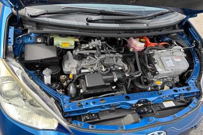 2012 Toyota Aqua - Thumbnail