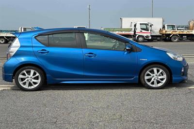 2012 Toyota Aqua - Thumbnail
