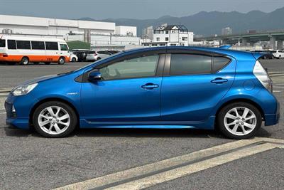 2012 Toyota Aqua - Thumbnail