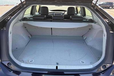 2014 Toyota Prius - Thumbnail