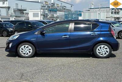 2017 Toyota Aqua - Thumbnail