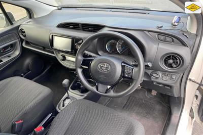2020 Toyota Vitz - Thumbnail