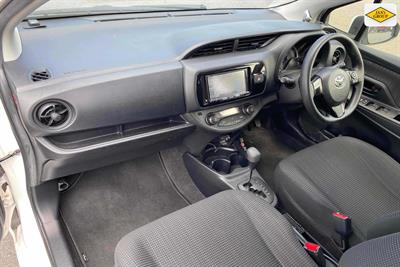 2020 Toyota Vitz - Thumbnail