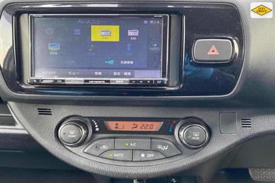 2020 Toyota Vitz - Thumbnail