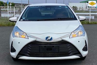 2020 Toyota Vitz - Thumbnail