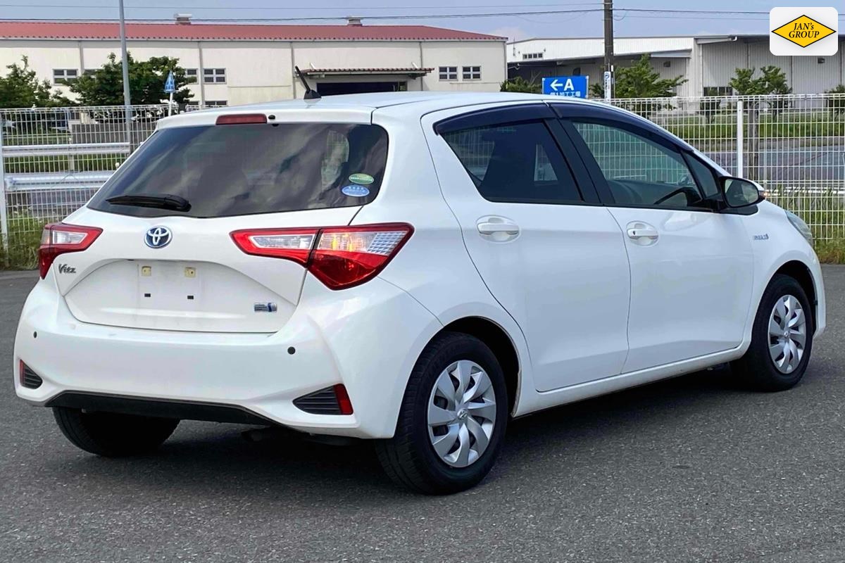 2020 Toyota Vitz