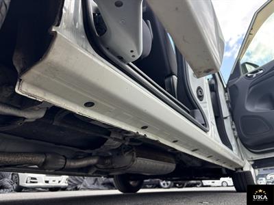 2013 Nissan Serena - Thumbnail
